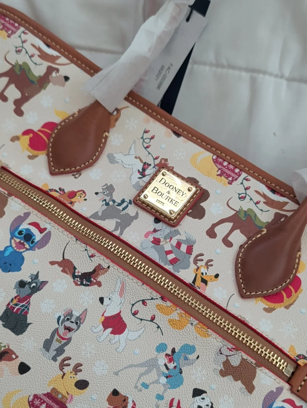 NWT 2021 Dooney & Bourke Disney Santa Tails Holiday Tote/Purse
